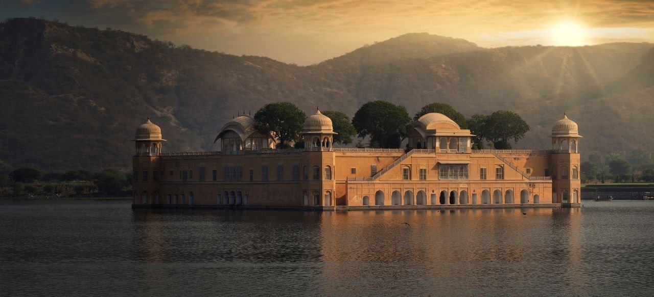 Taxi Hire Agra